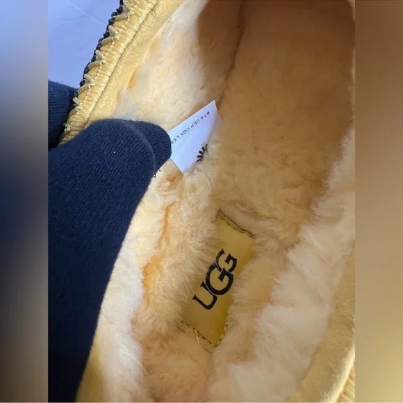 UGG Tasman Men’s Corn Slip-On Sandals - Picture 11 of 12